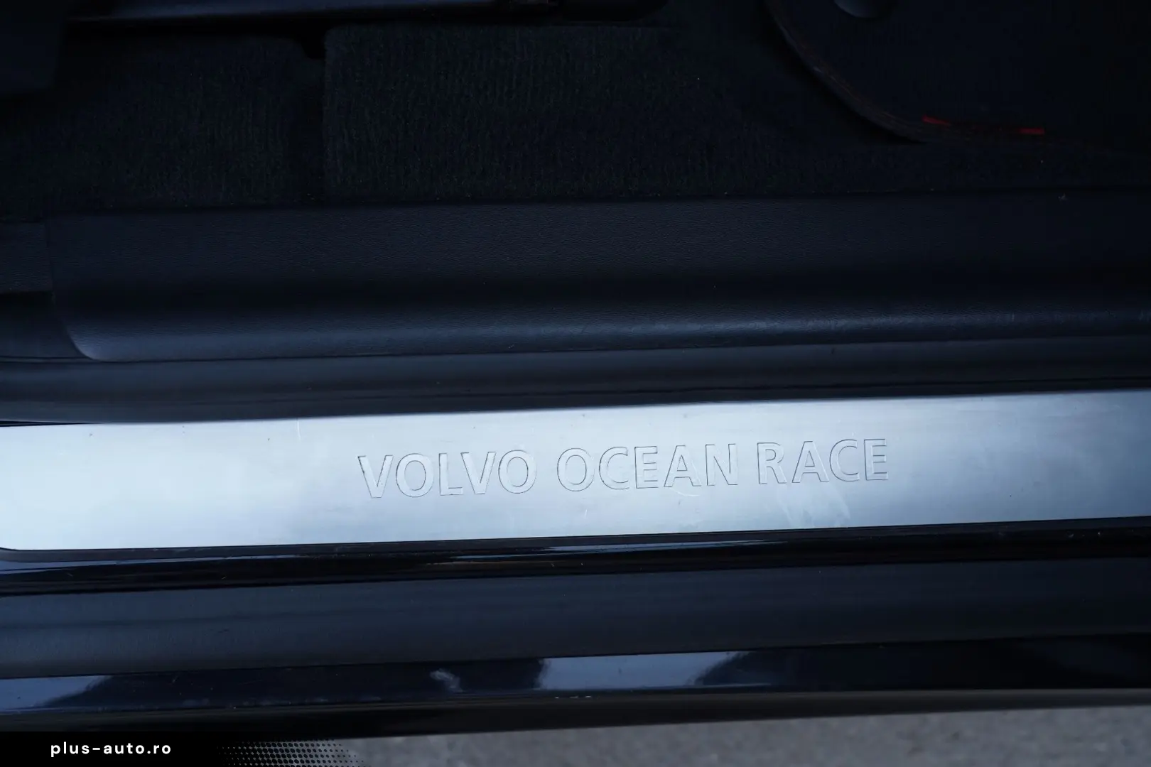 VOLVO -XC60 Ocean Race