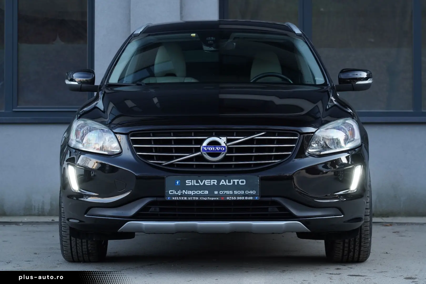 VOLVO -XC60 Ocean Race