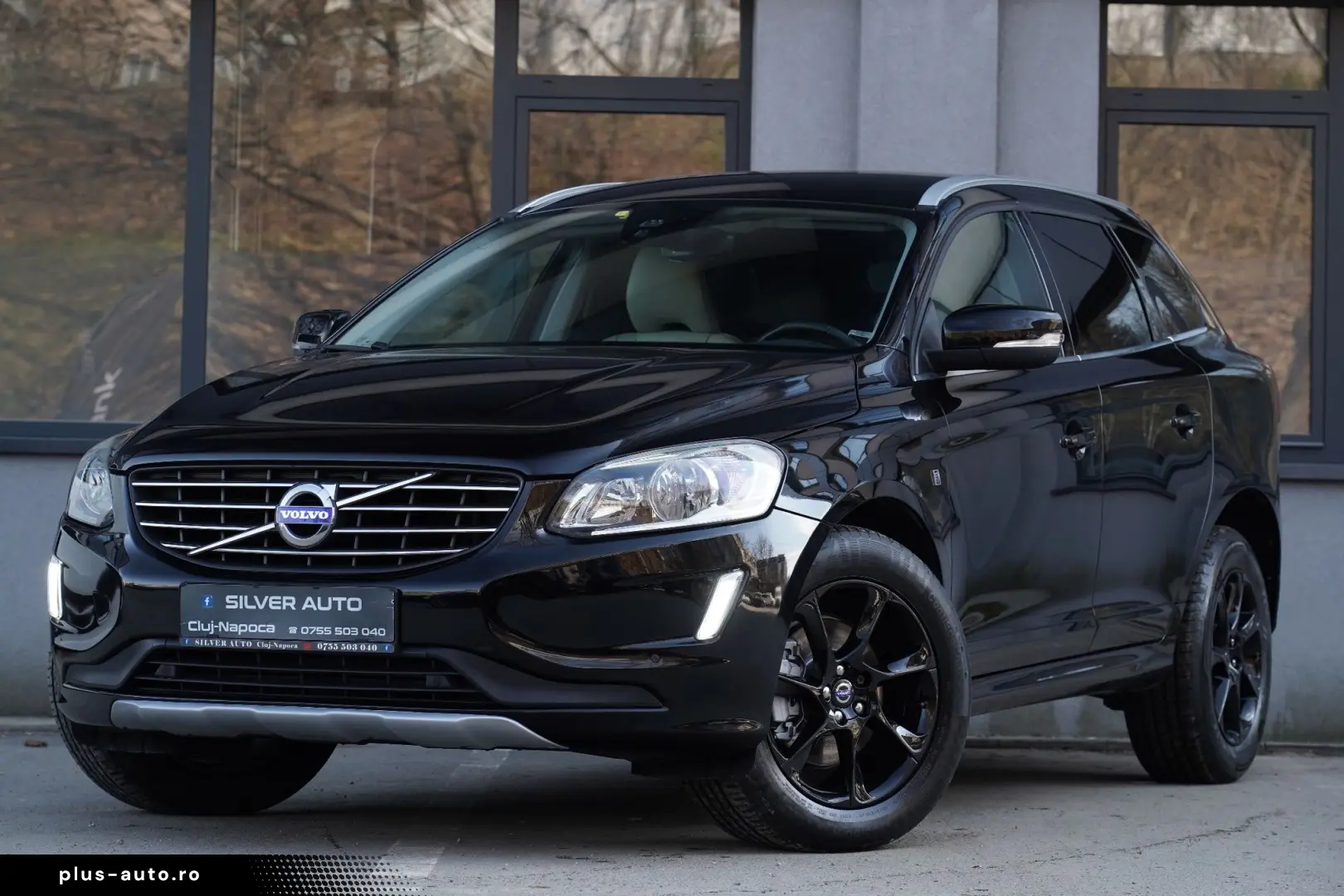 VOLVO -XC60 Ocean Race