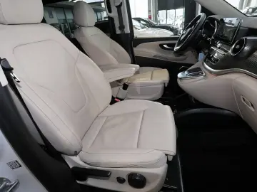 MERCEDES-BENZ EQV 300 AVANTGARDE Lang 360  Totwink Sitzhzg