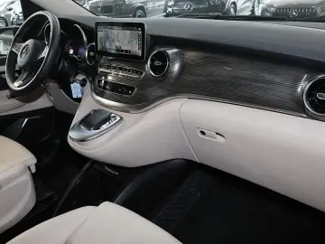 MERCEDES-BENZ EQV 300 AVANTGARDE Lang 360  Totwink Sitzhzg