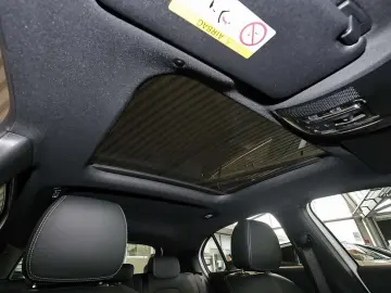 MERCEDES-BENZ A 180 PANO AHK HIFI DISTRONIC TOTWINKEL