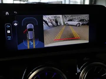 MERCEDES-BENZ A 180 PANO AHK HIFI DISTRONIC TOTWINKEL