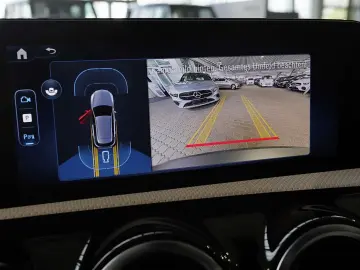 MERCEDES-BENZ A 180 LEDER BEIGE KAMERA MBUX LED 17