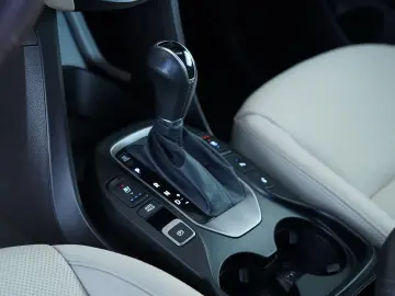 Hyundai Grand-Santa-Fe