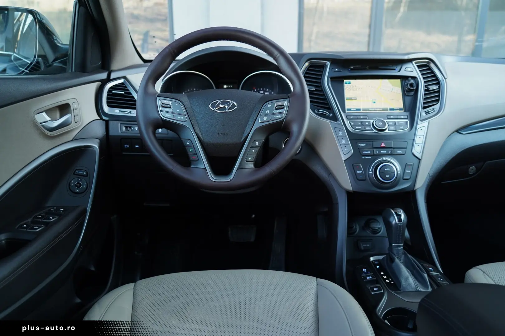 Hyundai Grand-Santa-Fe