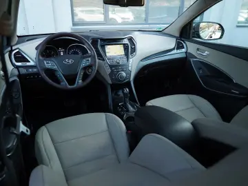 Hyundai Grand-Santa-Fe