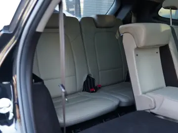 Hyundai Grand-Santa-Fe