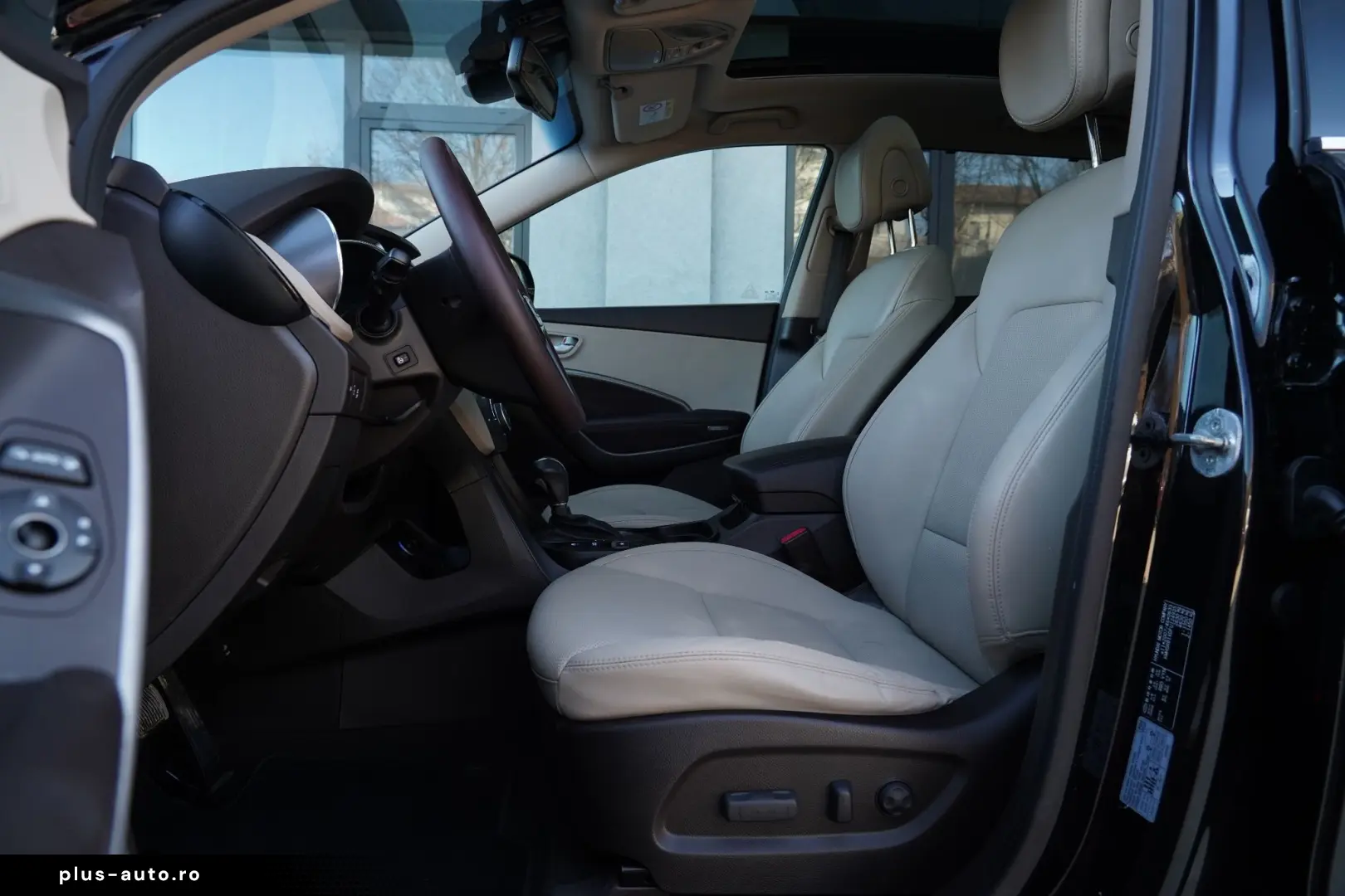 Hyundai Grand-Santa-Fe