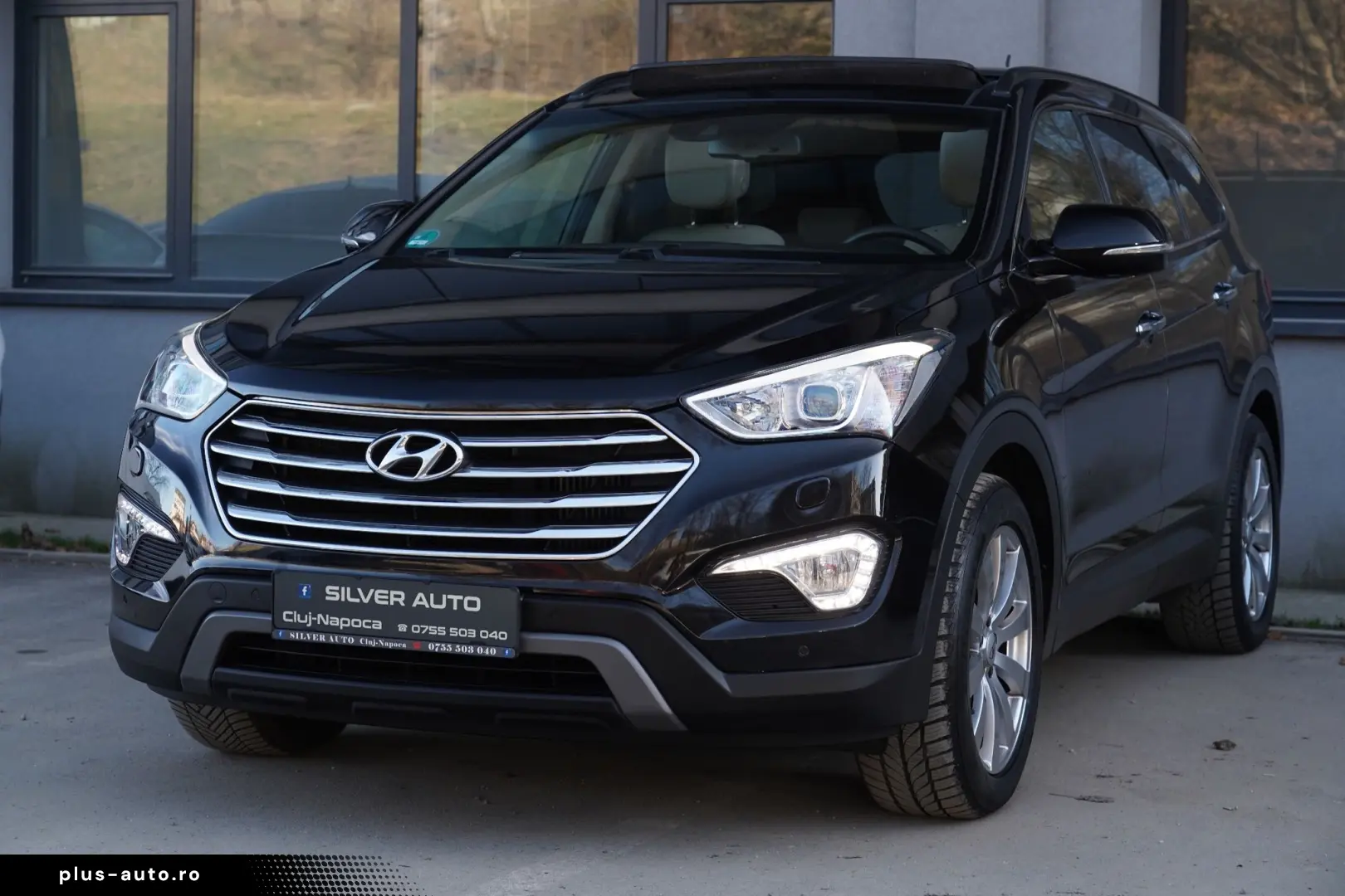 Hyundai Grand-Santa-Fe