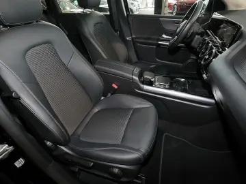 MERCEDES-BENZ B 200 SPURHALTE CARPLAY NAVIGATION MBUX LED 18