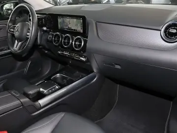 MERCEDES-BENZ B 200 SPURHALTE CARPLAY NAVIGATION MBUX LED 18