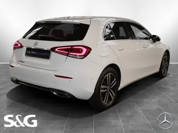 MERCEDES-BENZ A 250 e TOTWINKEL PANO CARPLAY SPURHAL&hellip;