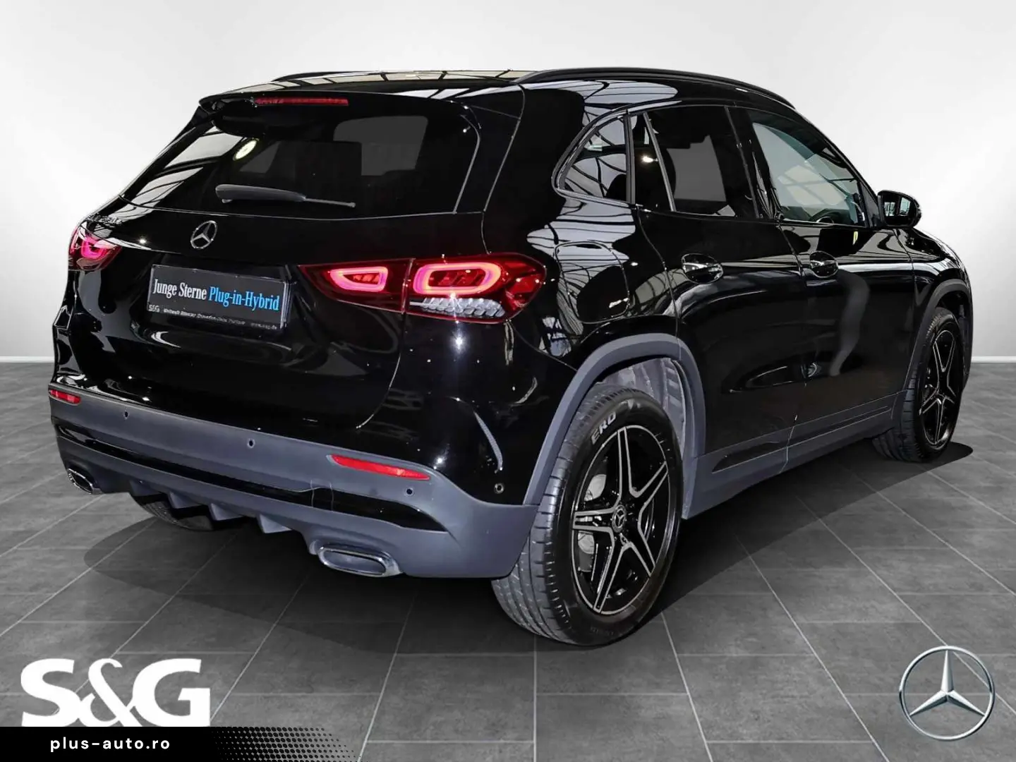 MERCEDES-BENZ GLA 250 e AMG HEADUP TOTWINKEL 360  CARPLY 19