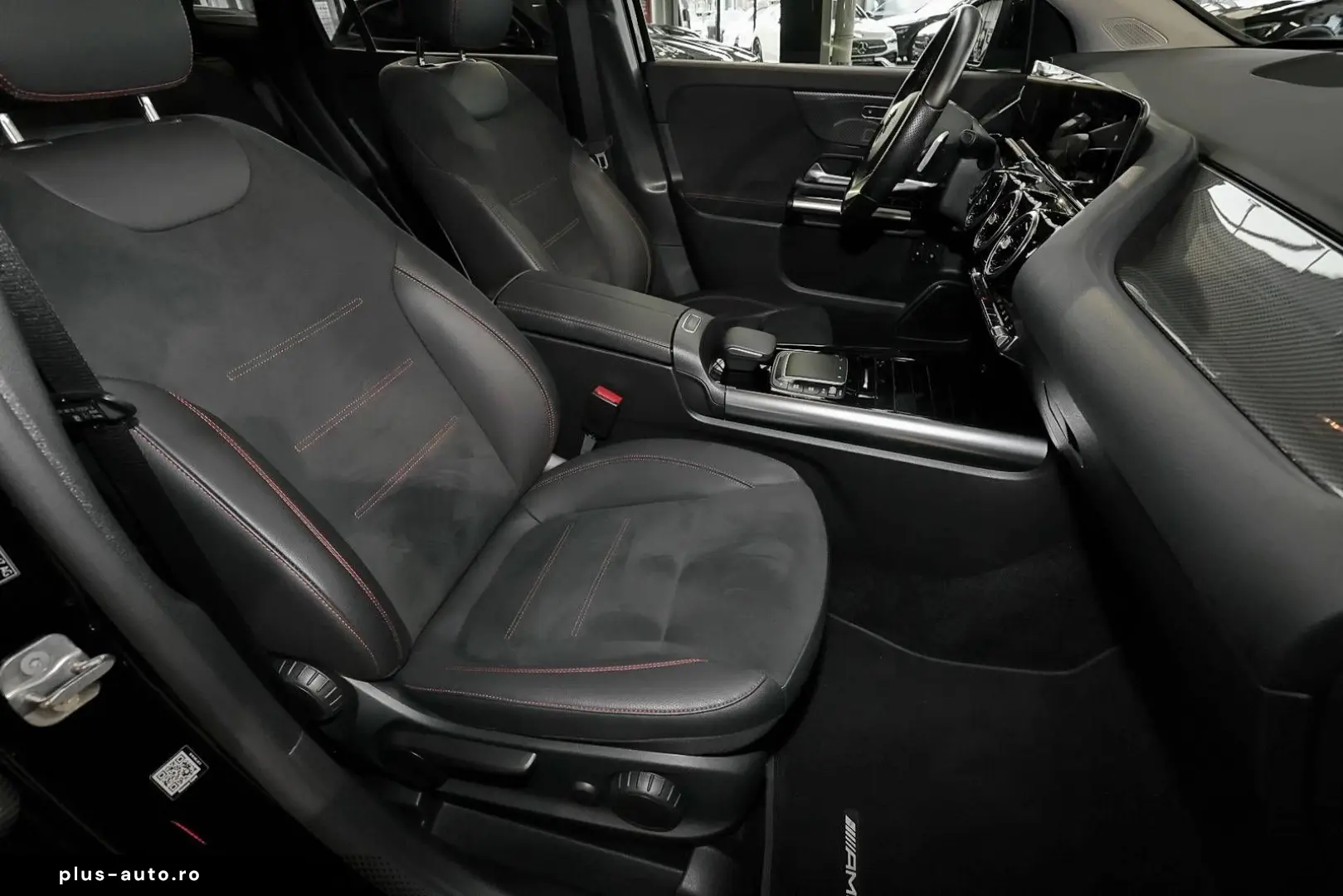 MERCEDES-BENZ GLA 250 e AMG HEADUP TOTWINKEL 360  CARPLY 19