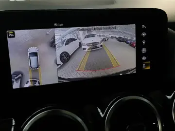 MERCEDES-BENZ GLA 250 e AMG HEADUP TOTWINKEL 360  CARPLY 19