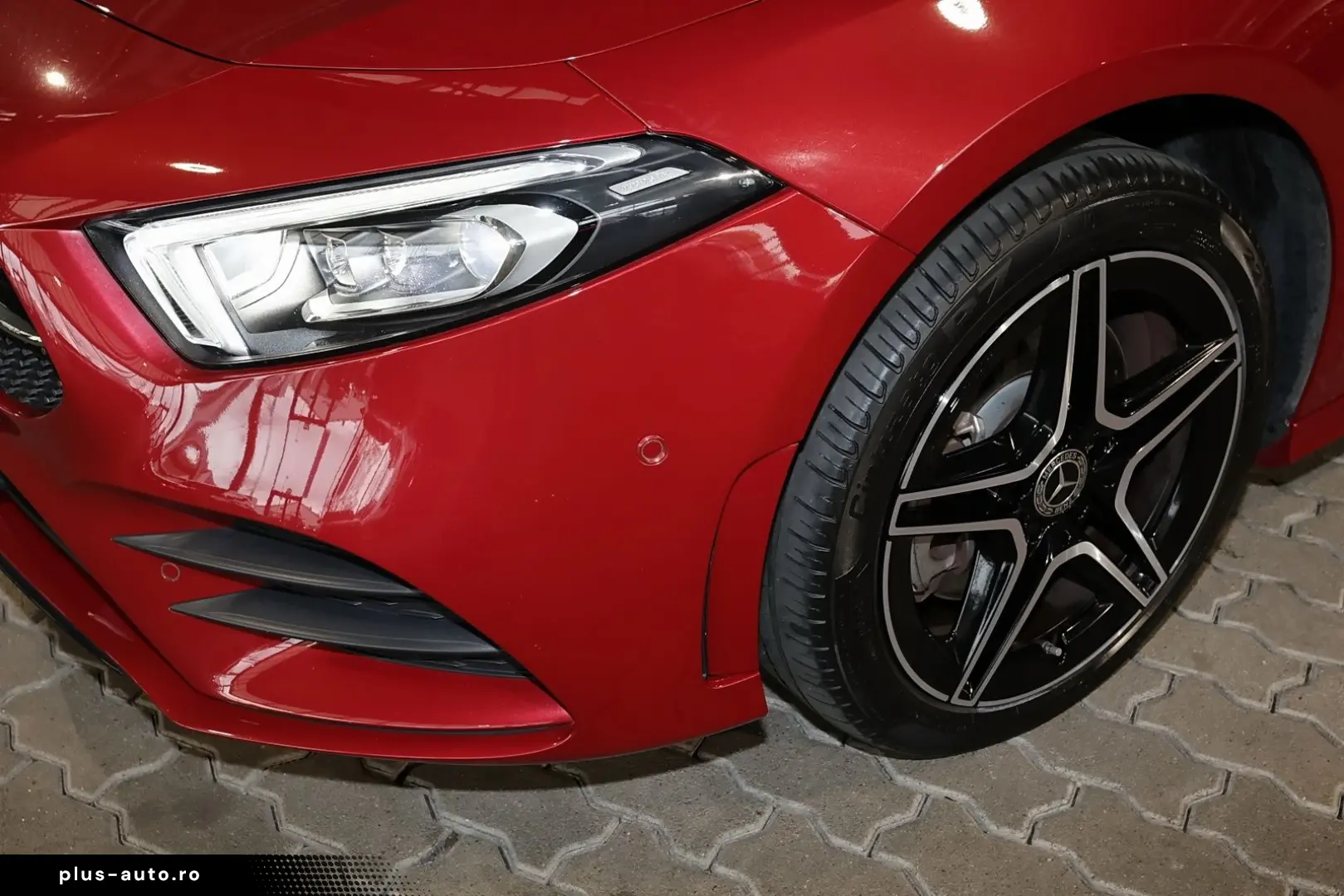 MERCEDES-BENZ A 250 E AMG PANO KAMERA CARPLAY MEMORY LED 18