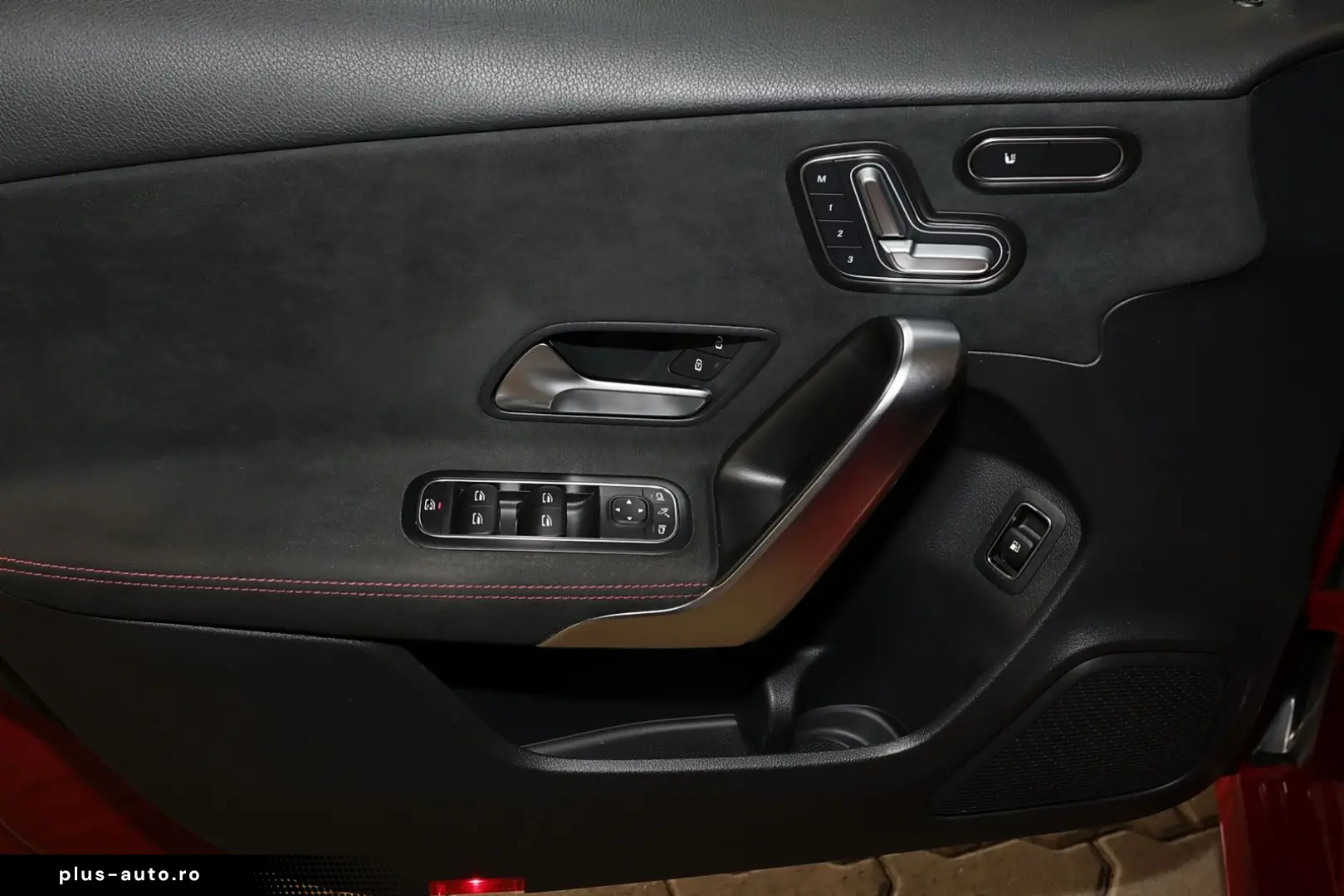 MERCEDES-BENZ A 250 E AMG PANO KAMERA CARPLAY MEMORY LED 18