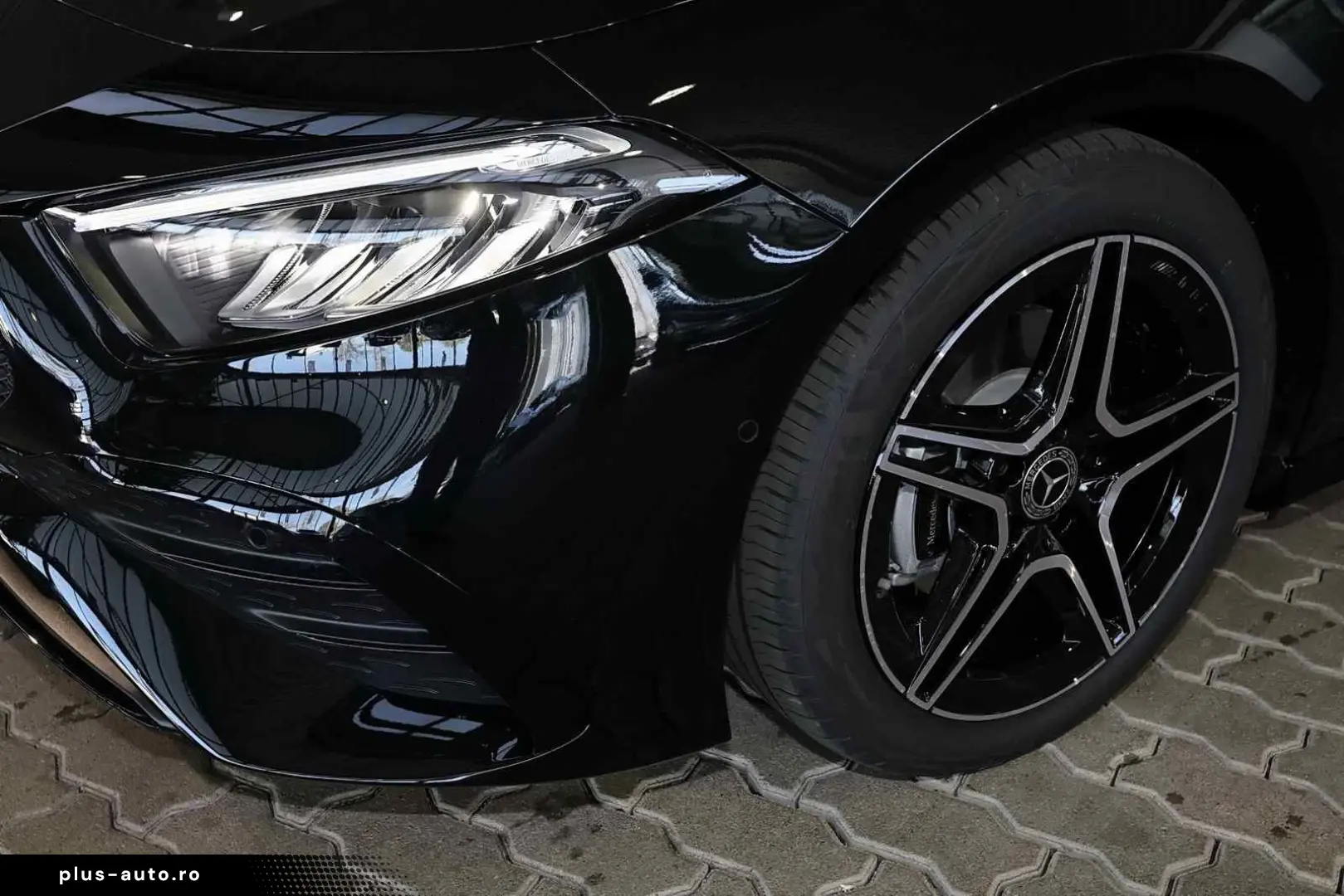 MERCEDES-BENZ A 180 AMG RüKam LED Pano Night Totwink&hellip;