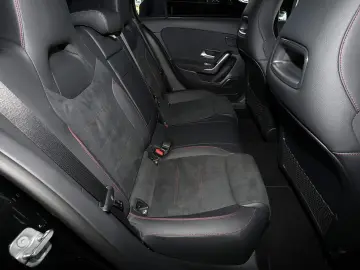 MERCEDES-BENZ A 180 AMG RüKam LED Pano Night Totwink&hellip;