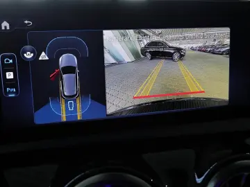 MERCEDES-BENZ A 180 AMG RüKam LED Pano Night Totwink&hellip;