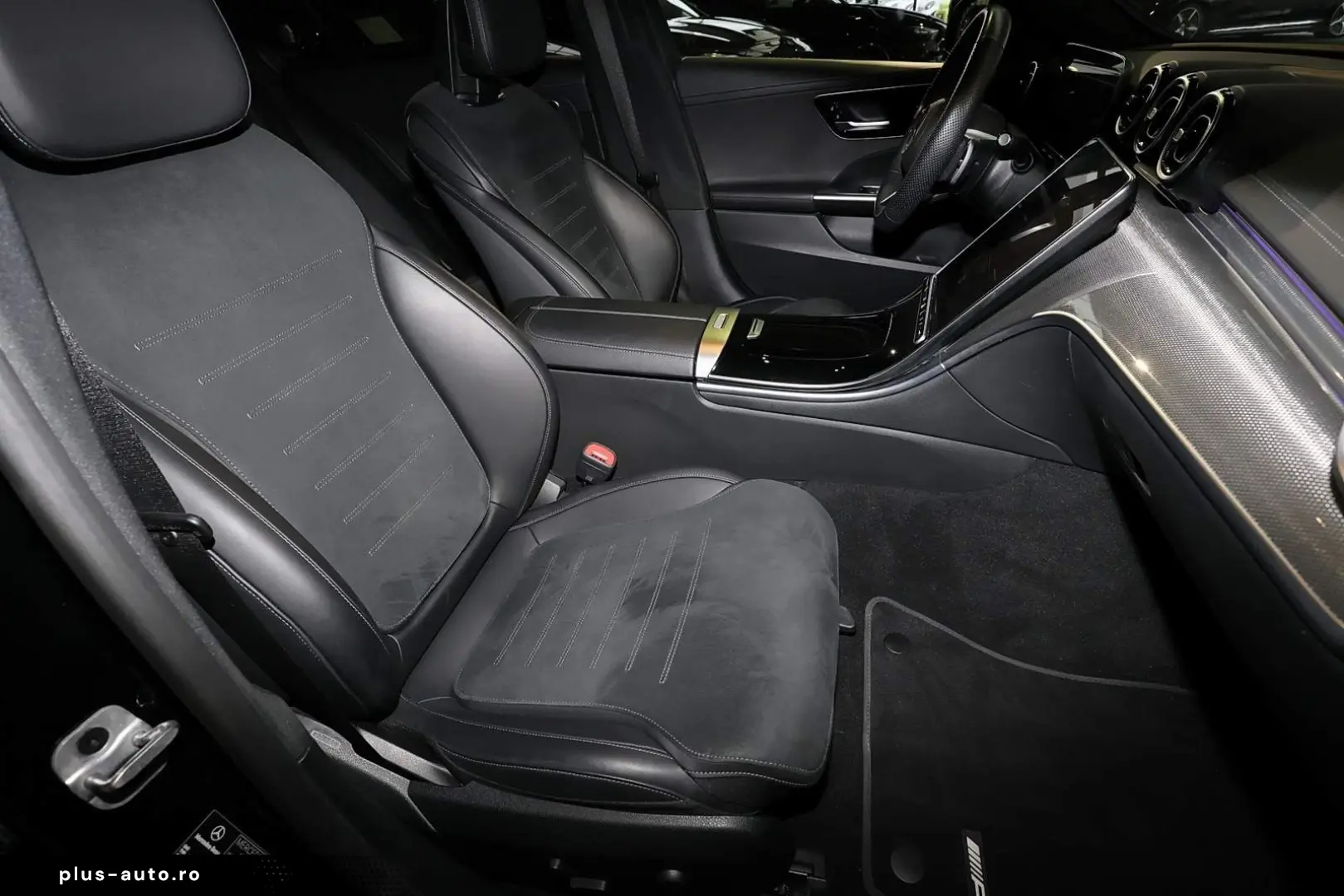 MERCEDES-BENZ C 300 4M T AMG DISTRO KAMERA SPURHALTE LED 18