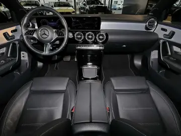 MERCEDES-BENZ A 220 4M Limousine DISTRONIC 360  NIGH&hellip;