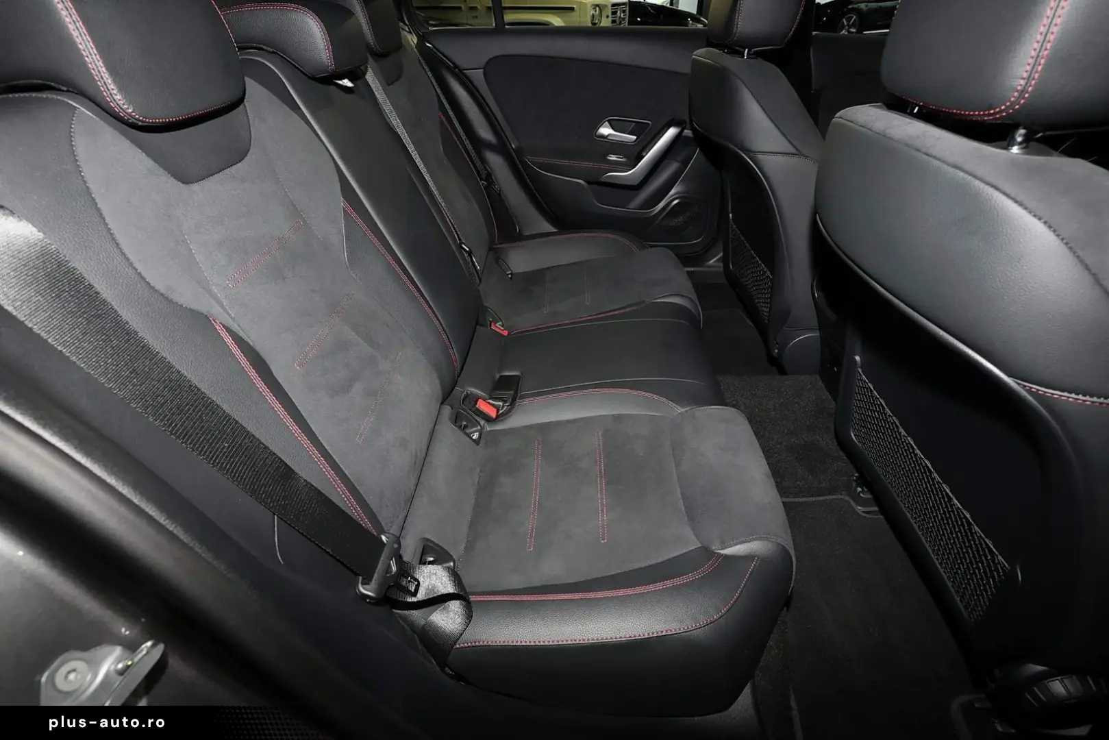 MERCEDES-BENZ A 250 e Limousine AMG KEYLESS TEMPOMAT CARPLAY