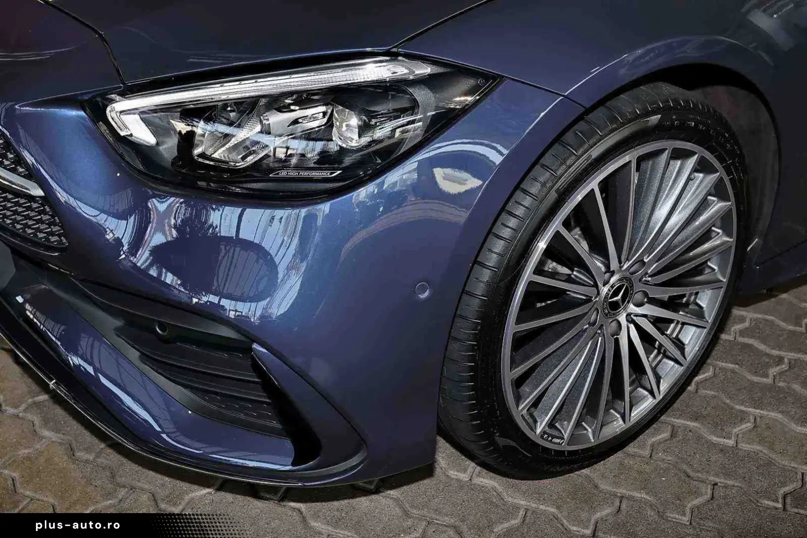 MERCEDES-BENZ C 180 T AMG PANO TOTWINKEL DISTRONIC MEMORY 19