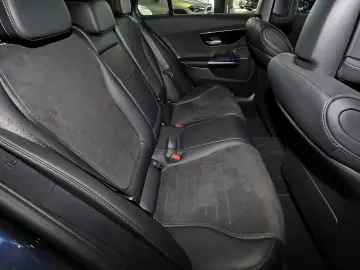 MERCEDES-BENZ C 180 T AMG PANO TOTWINKEL DISTRONIC MEMORY 19