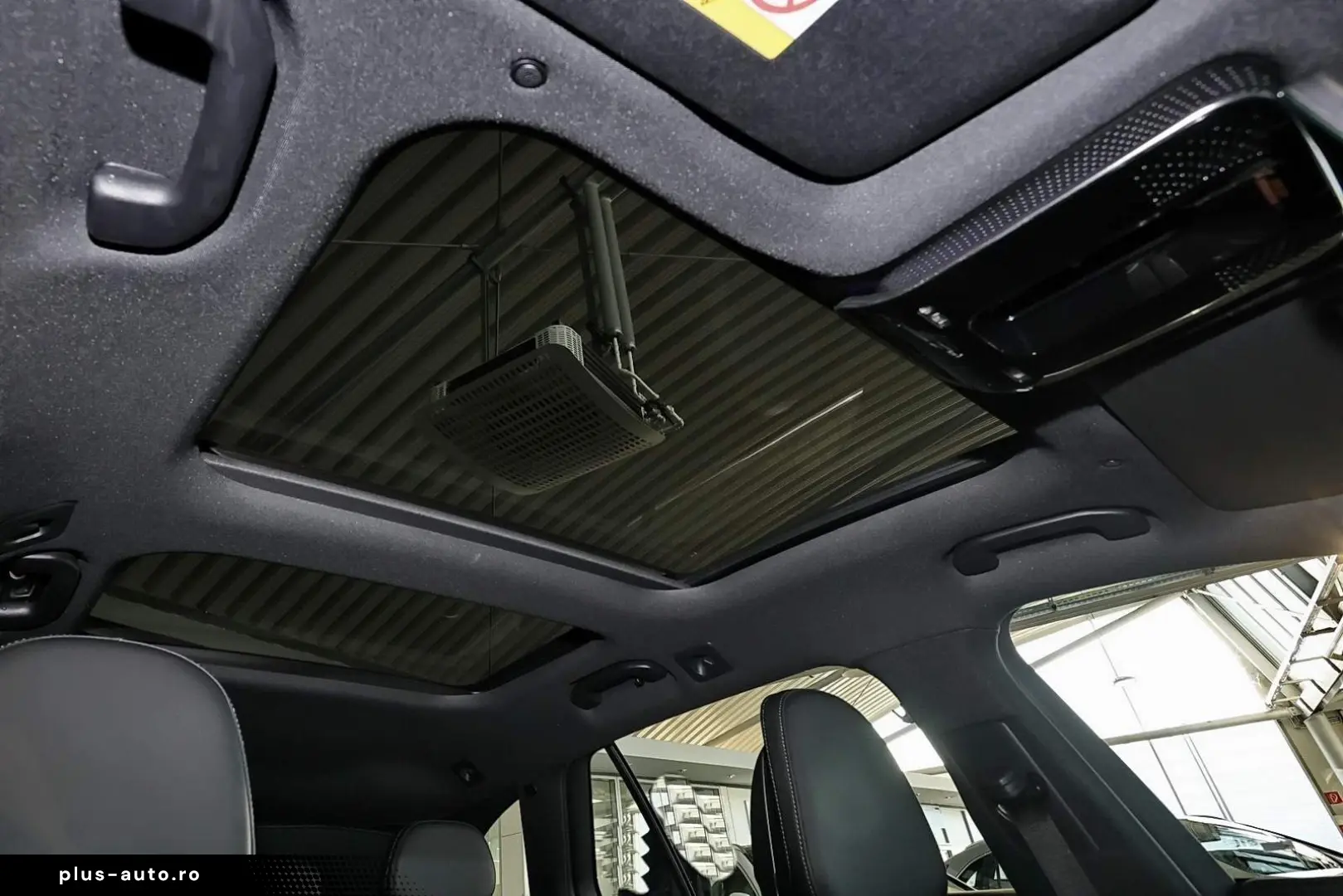 MERCEDES-BENZ C 180 T AMG PANO TOTWINKEL DISTRONIC MEMORY 19