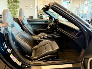 Porsche 992 911 992 Carrera 4S Cabrio SportDesign