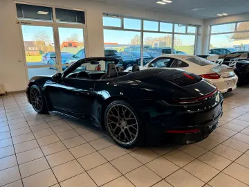 Porsche 992 911 992 Carrera 4S Cabrio SportDesign