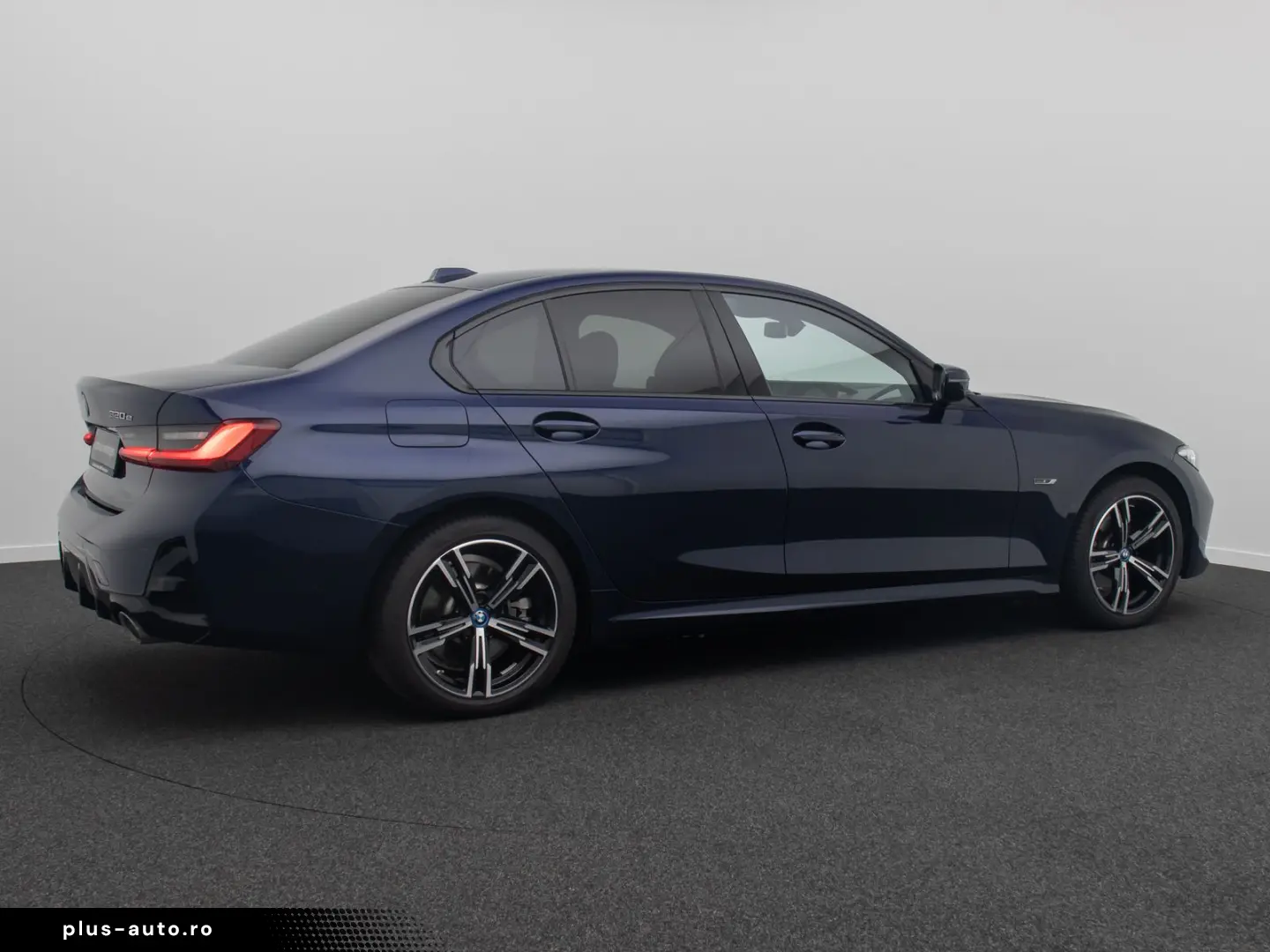 BMW 320e M Sport DAB PDC Widscreen Individual 18Zoll