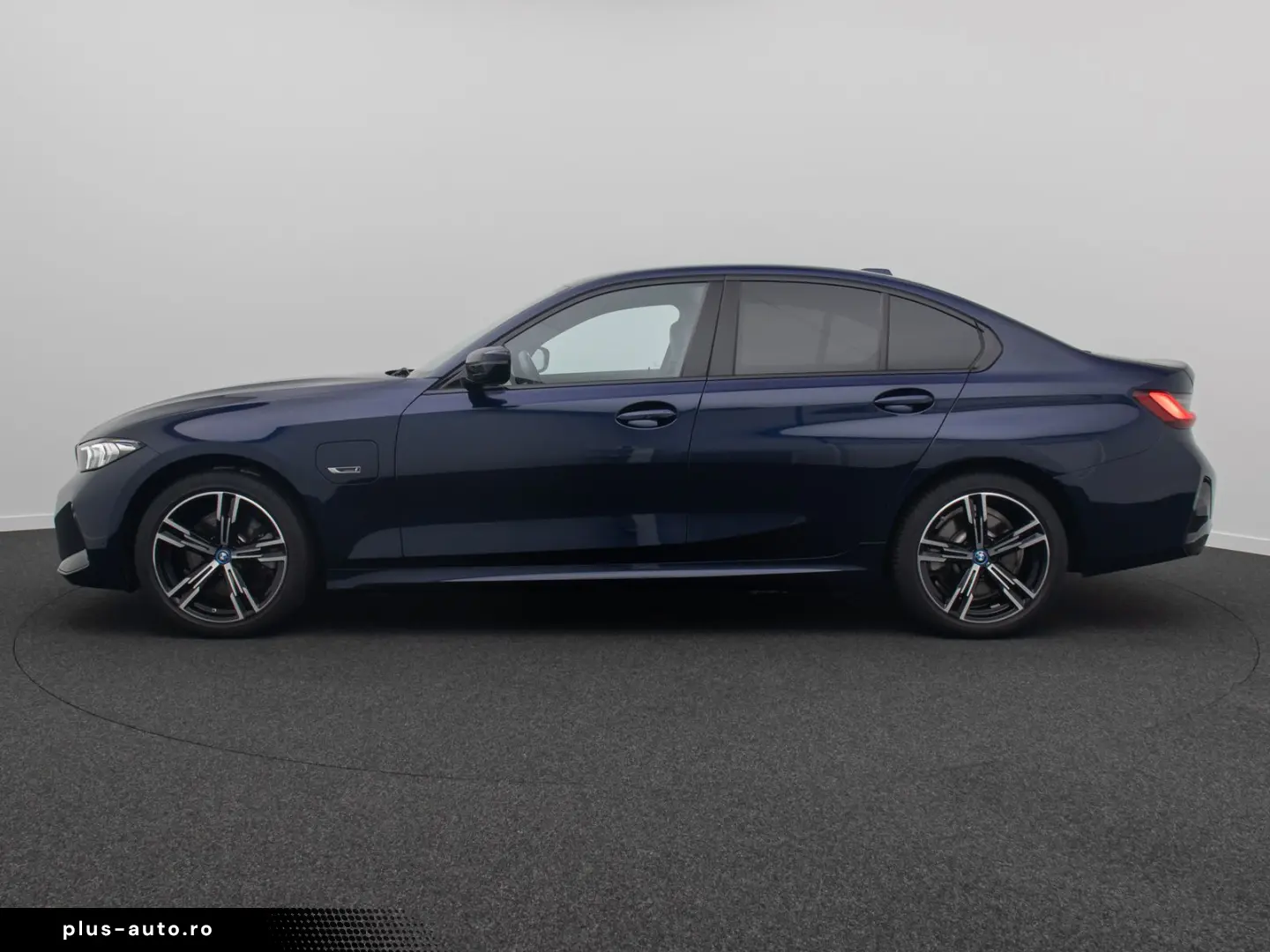 BMW 320e M Sport DAB PDC Widscreen Individual 18Zoll