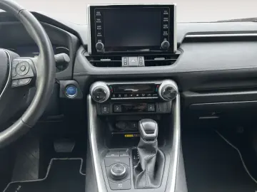 TOYOTA RAV 4 2.5 4x4 Hybrid Team Deutschland