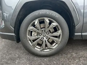 TOYOTA RAV 4 2.5 4x4 Hybrid Team Deutschland