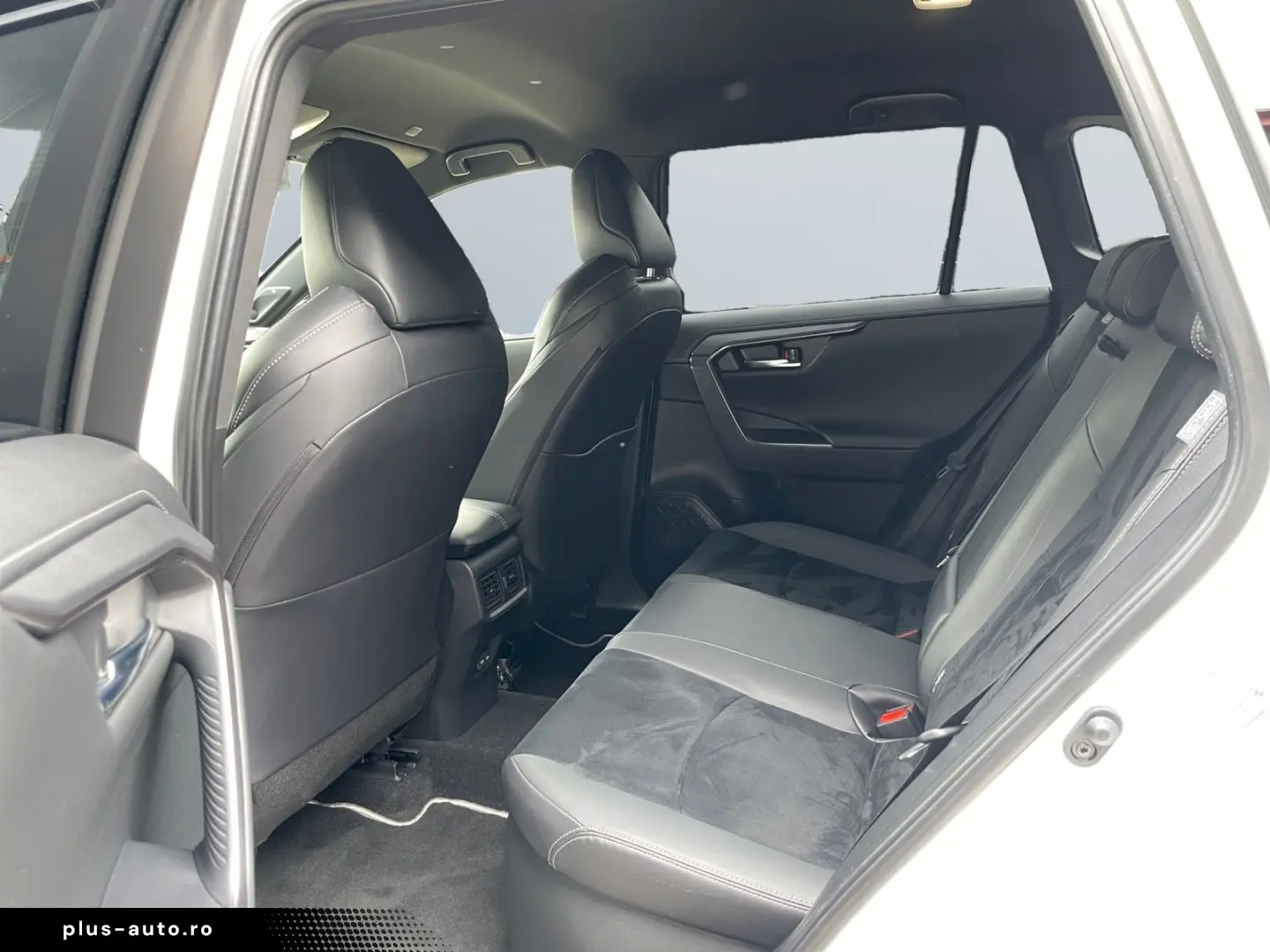 TOYOTA RAV 4 Plug-in-Hybrid GR SPORT  Allrad HUD ACC 36