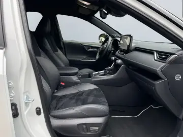 TOYOTA RAV 4 Plug-in-Hybrid GR SPORT  Allrad HUD ACC 36