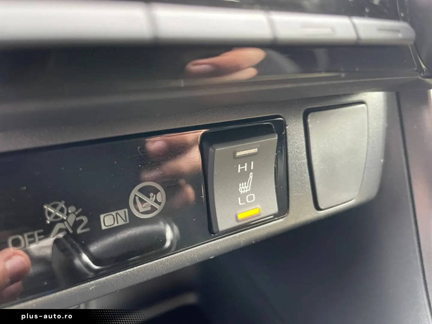 TOYOTA RAV 4 Plug-in-Hybrid GR SPORT  Allrad HUD ACC 36