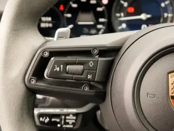 Porsche 992 (911) Carrera BOSE INNO