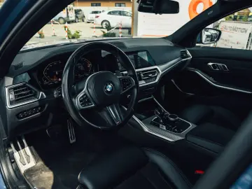 BMW Seria 3 320d xDrive M Pachet