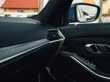 BMW Seria 3 320d xDrive M Pachet