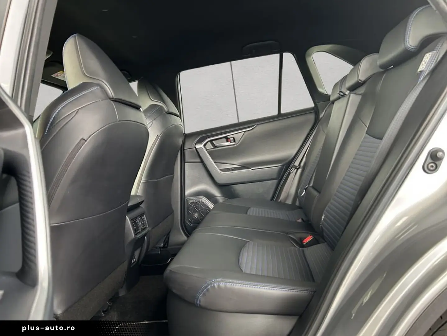 TOYOTA RAV 4 2.5 4x4 Hybrid Style Selection