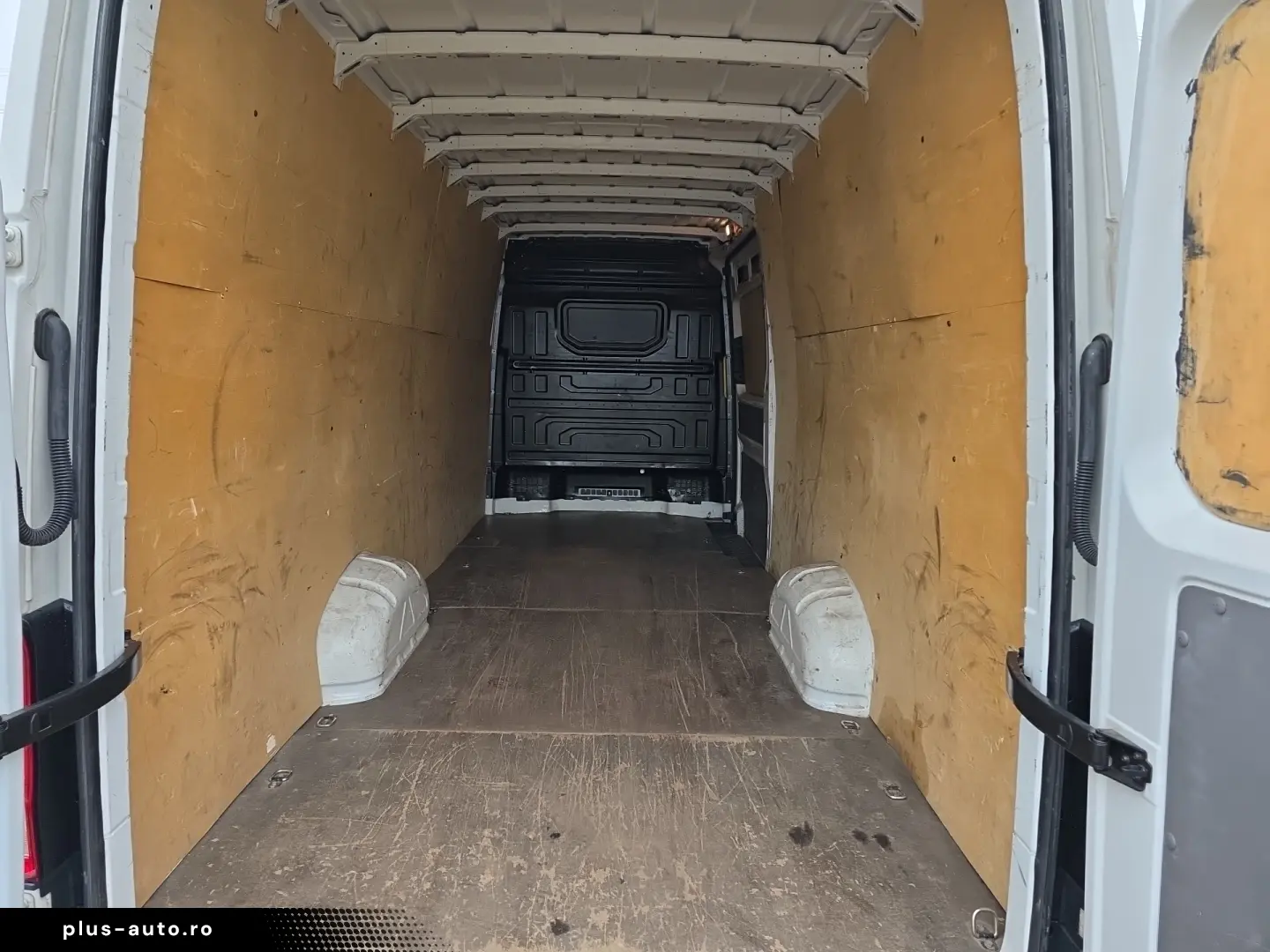 VW Crafter 3.5 Furgon L5H3 FWD 103kW