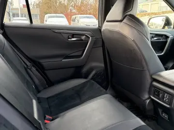 TOYOTA Hybrid 4x4 GR Sport Technik Navi