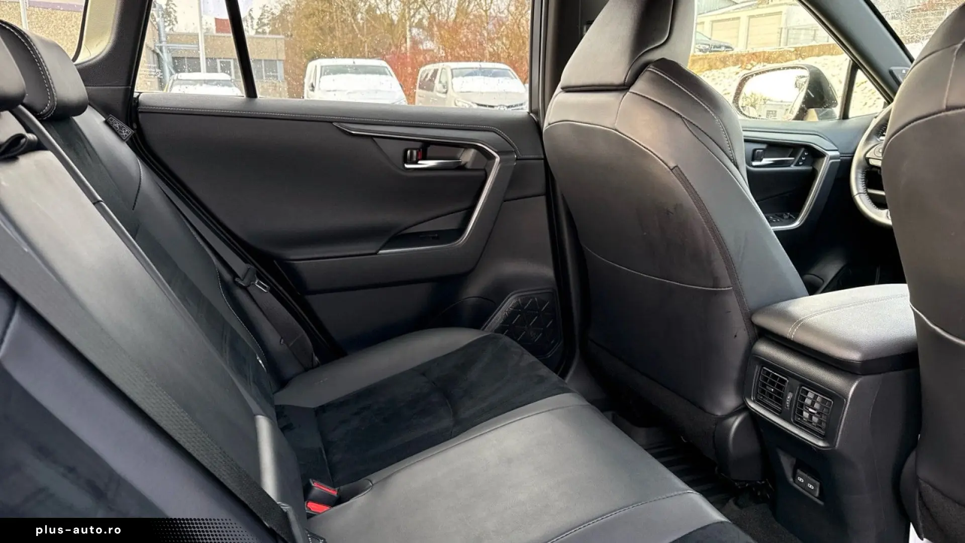 TOYOTA Hybrid 4x4 GR Sport Technik Navi