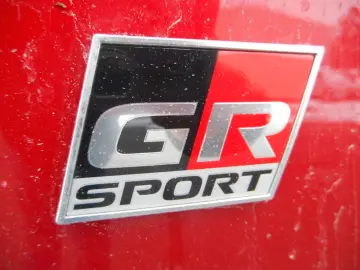 TOYOTA Hybrid 4x4 GR Sport Technik Navi