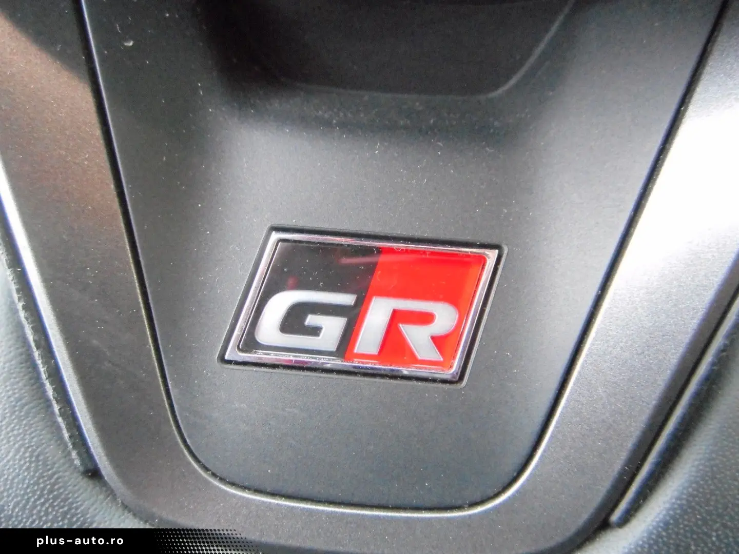 TOYOTA Hybrid 4x4 GR Sport Technik Navi