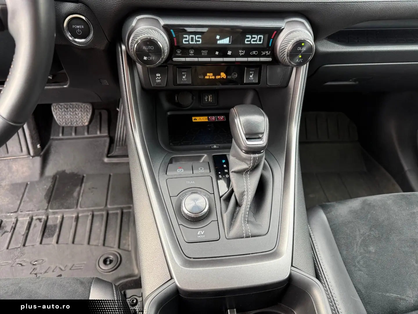 TOYOTA Hybrid 4x4 GR Sport Technik Navi